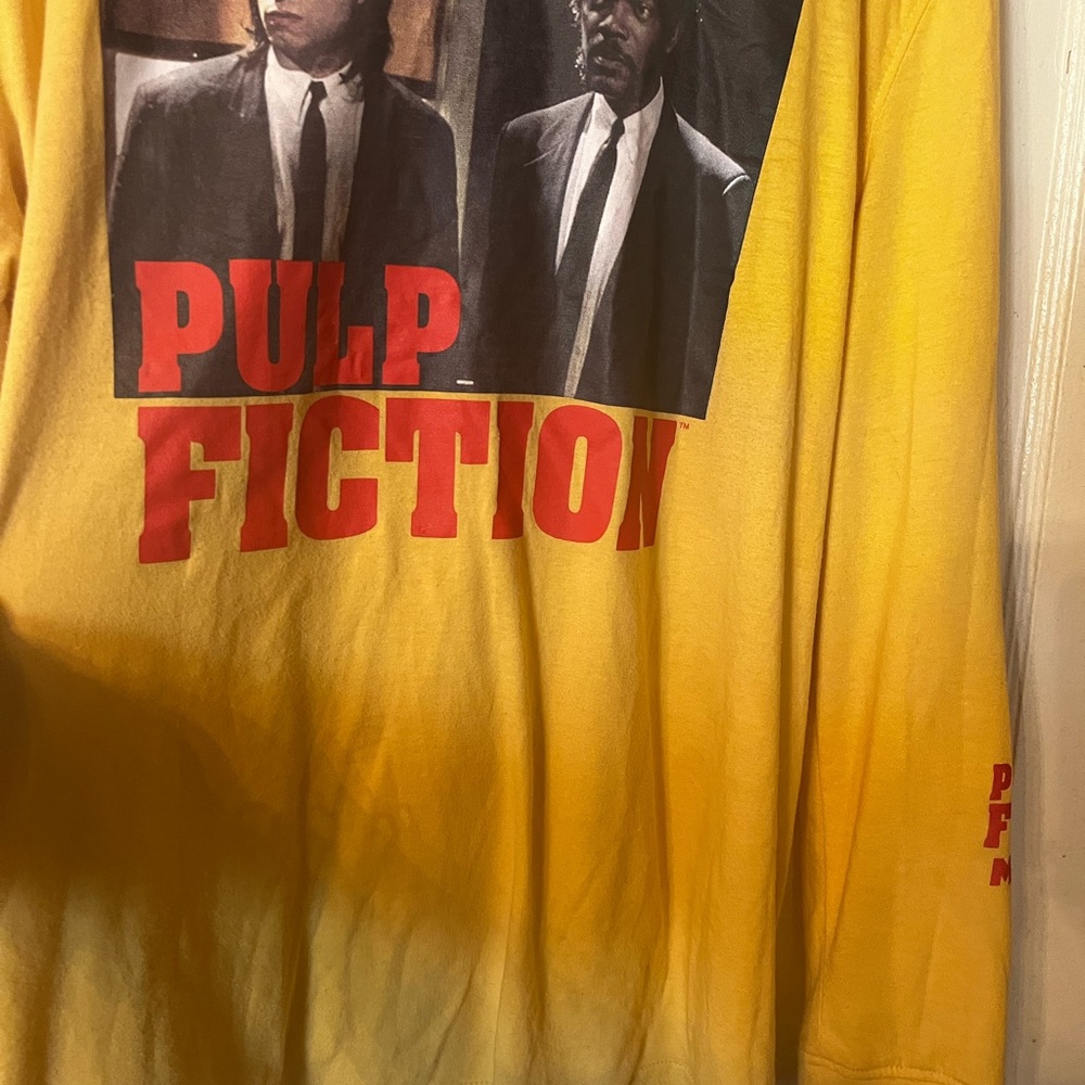 PULP FICTION LONG SLEEVE TSHIRT. Hard to find. Perfect condition